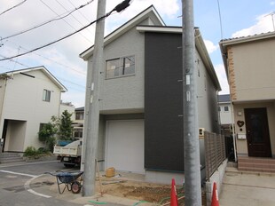 大山稲葉2226-3ｶﾞﾚｰｼﾞ付戸建賃貸の物件外観写真